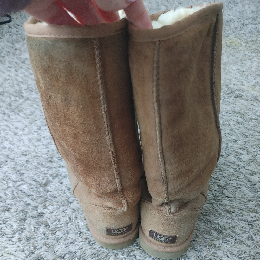 Tall brown uggs